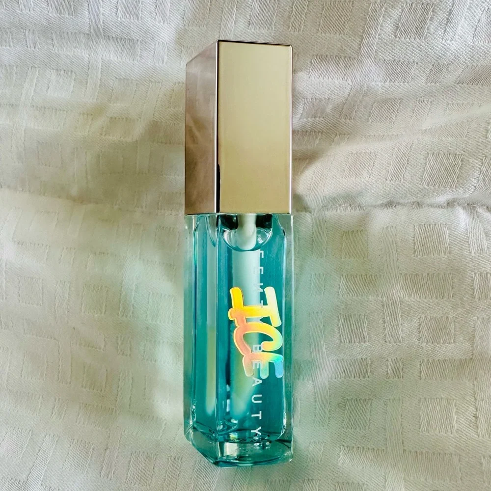 Fenty Beauty Cold Heart’d Ice Gloss Bomb Universal Lip Luminizer